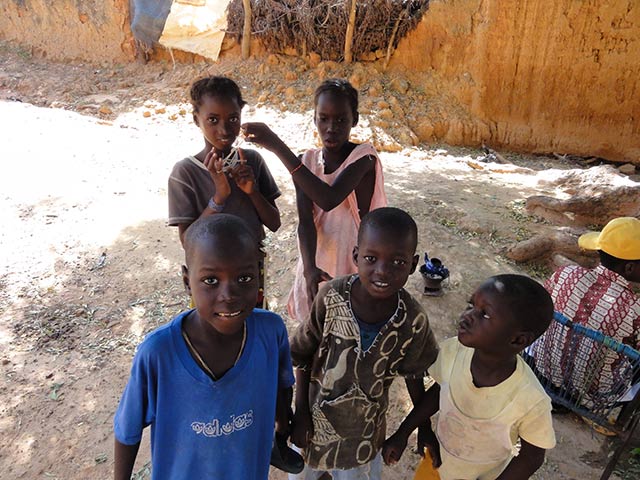 Children in old Djenne