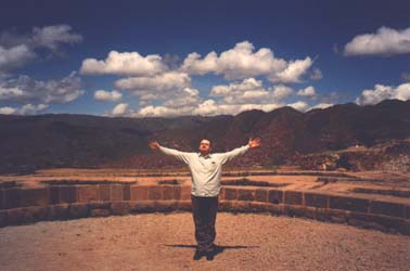 Sensing the power of the sun in the temple of the sun, Sacsayhuamán